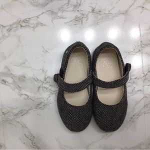 Beautiful girls Mary Jane!